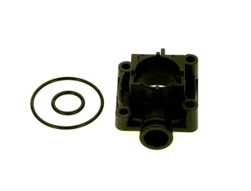 BOSCH 3-Wege-Ventilgehäuse aus schwarzem Kunststoff mit zwei O-Ringen. Komponenten für die Verbindung in einem Flüssigkeitssystem.